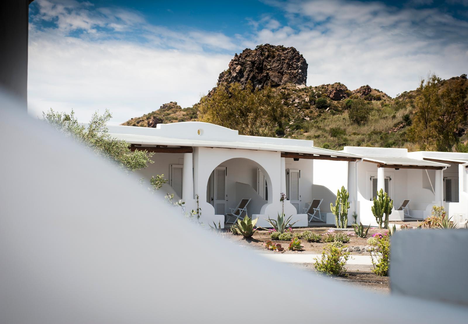 Mari Del Sud Resort Vulcano  Exterior photo