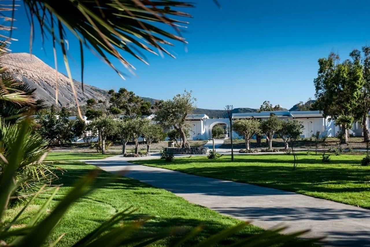 Mari Del Sud Resort Vulcano  Exterior photo